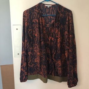 Beautiful Cabi crossover blouse